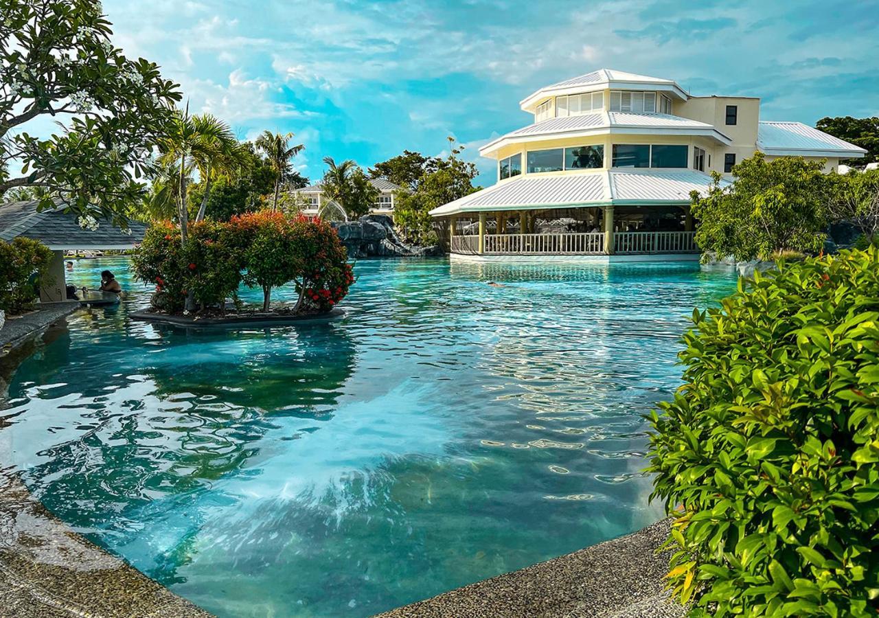 Plantation Bay Resort And Spa Lapu-Lapu City Exterior photo